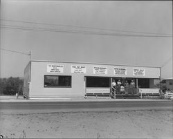 Building located at 3120 Petaluma Boulevard North, Petaluma, California, 1958