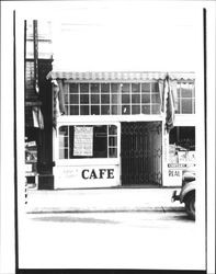 Vacant building at 132 Kentucky, Petaluma, California, 1939