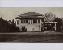 Residence of Nellie Jane Doyle, 1104 Fourth Street, Santa Rosa, California, December 27, 1930