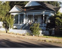 Queen Anne cottage at 7324 Wilton Avenue, Sebastopol, Calif., Aug. 16, 2007