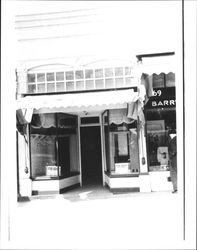 Vacant building at 165 Main, Petaluma, California, 1939