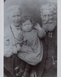 Nathan J. and Eunice A. and Burgess Titus, Freestone, California, 1905