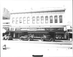 Leader, downtown Petaluma, California in 1939