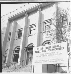 Demolition of the Sonoma County Courthouse