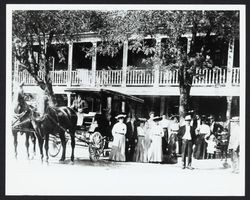 Guests arriving at the United States Hotel by stage