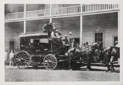 Old Revere House in the early stagecoach days