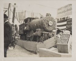 Northwestern Pacific locomotive made out of apples