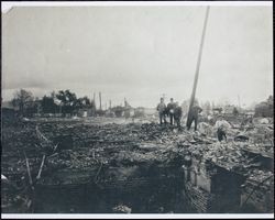 Ruins of the White House Department Store and Occidental Hotel in Santa Rosa, California, after the 1906 quake