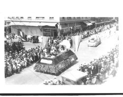 Unidentified floats in a Petaluma, California parade, about 1923
