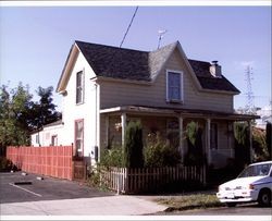 House located at 206 E Street, Petaluma, California, Sept. 25, 2001