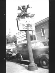 Christmas decorations on Main Street, Petaluma, California, 1939