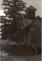 Front and right corner of the Annapolis School, Annapolis, California, 1980