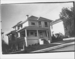 Home at 319 Howard Street, Petaluma, California, 1910