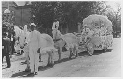 Juvenile Queen float--Santa Rosa Carnival, 1911