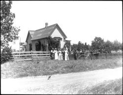 Family of Christopher Nisson in front of their farm house, Petaluma, California, 1910