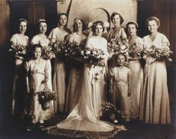 Wedding portrait of Violet Lydia Walford Arbios and wedding party, 1932