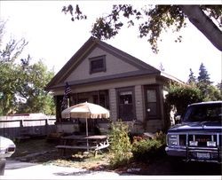 Queen Anne Victorian house located at 610 Second Street, Petaluma, California, Sept. 25, 2001