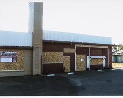 Former Older But Better antique shop at 961 Gravenstein Highway South, Sebastopol, Calif., June 19, 2009