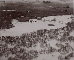 Flood along the Russian River and the Laguna de Santa Rosa, Sonoma County, California, 1930