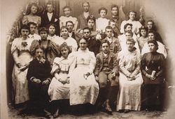 Healdsburg Grammar School eighth grade class, 1895