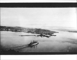 Paddle schooner "Solano" crossing the Carquinez Straits toward Benicia, Benicia, California, 1903