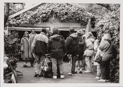 Mark Harmon, Margaret Walsh and the film crew at an ivy-covered garage in Petaluma, California, during the 1991 remake of "Shadow of a Doubt"