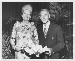 Helen Putnam and dignitaries at the U.S. Conference of Mayors, Honolulu, Hawaii, June 1967