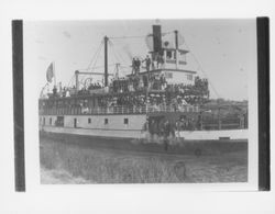 Large group of people on the decks of the Gold