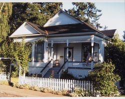 Queen Anne cottage at 7324 Wilton Avenue, Sebastopol, Calif., Aug. 16, 2007