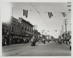 Police motorcycles leading the Gravenstein Apple Show parade