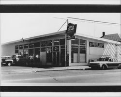 Carl's Market, Petaluma, California, 1964