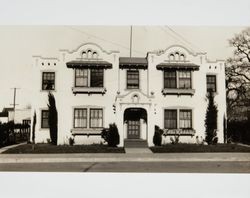 Apartment building "Casa Del Sol", 608 and 608 1/2 Morgan Street, St. Rose District, Santa Rosa, California