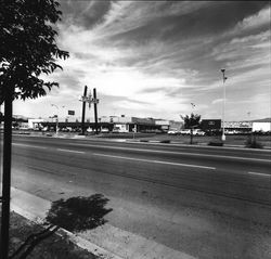 Montgomery Village Shopping Center viewed from Farmers Lane