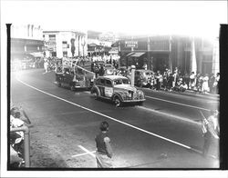 Barbers Local 419 car in Labor Day Parade, Petaluma, California, 1941