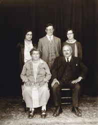 Bordessa family portrait, San Francisco, California, circa 1930