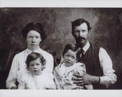 Portrait of the George A. Titus family, Freestone, California, about 1908