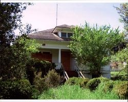 Neunfeldt home, located at 674 Sunnyslope Road, Petaluma, California, Apr. 17, 2006