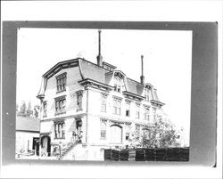 Graton, California, house, about 1915, originally located in Rincon Valley and moved to its current location