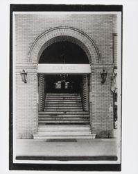 Fourth Street entrance of the Elks Club