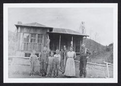 William A. and Izora G. Powell with son Ed and Runge boys