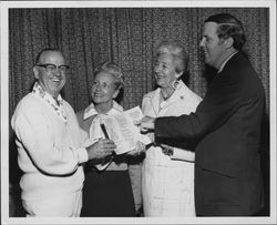 Helen Putnam with attendees and staff of the California Cities Conference, San Diego, California, Oct. 1976