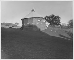 Round barn at Fountain Grove