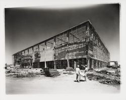 Erecting Penney's Department Store at Coddingtown Mall., Santa Rosa, California, 1967