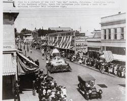 Egg Day Parade in Petaluma, California, 1918