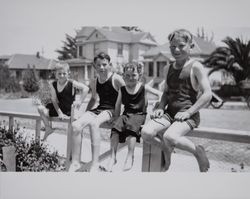 Akers boys on Bassett Street, Petaluma, California, about 1920