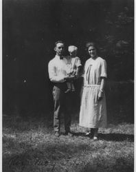 Mervyn Roy and May Evans with their son, Brainerd Evans, Petaluma, California, about 1924