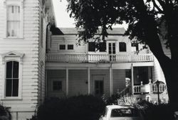 Metzger and Boyce houses at 535 and 537 B Street, Santa Rosa, California, July 5, 1984