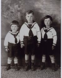 Children of Ottavio and Maria Giacomini in the 1930s