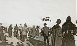 Lieutenant Oliver P. Wheeler landing a United States Army biplane at Kenilworth Park, Petaluma, California, 1917