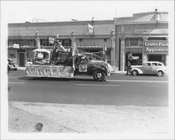 We salute Taft Hartley float in Labor Day Parade, Petaluma, California, September 1, 1947